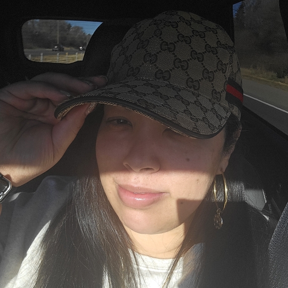 Meet your Posher, Toni - Picture 1 of 1